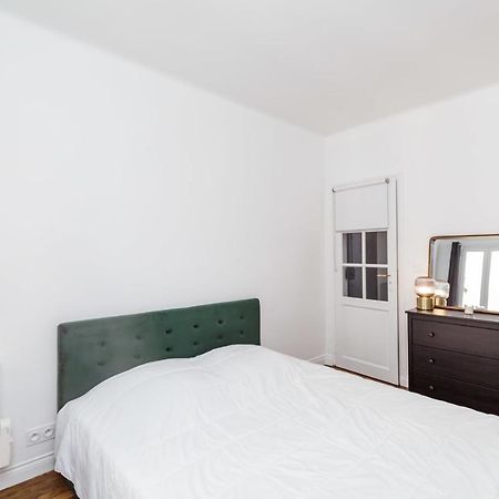 Апартаменты Nice 32 M Renovated And With Comfort In Париж Экстерьер фото