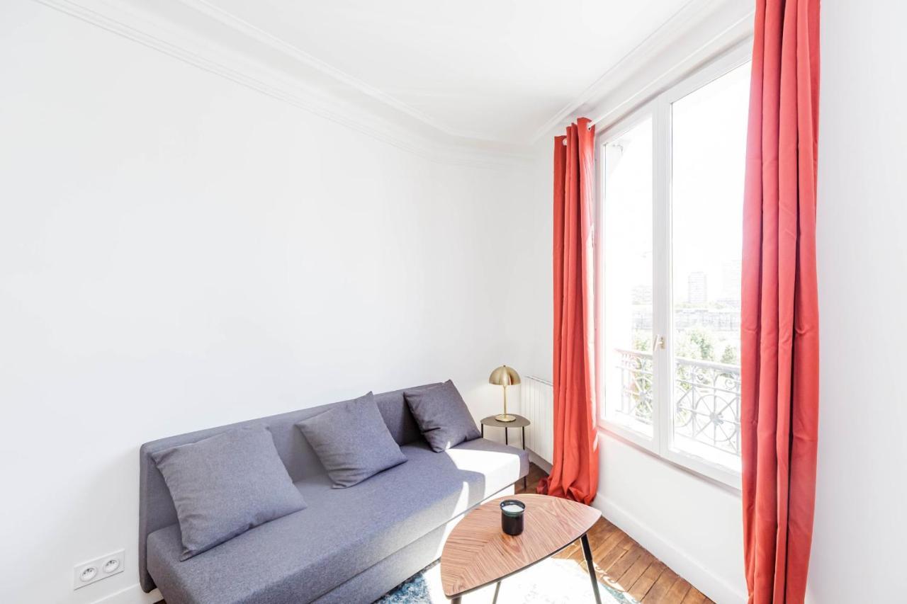 Апартаменты Nice 32 M Renovated And With Comfort In Париж Экстерьер фото